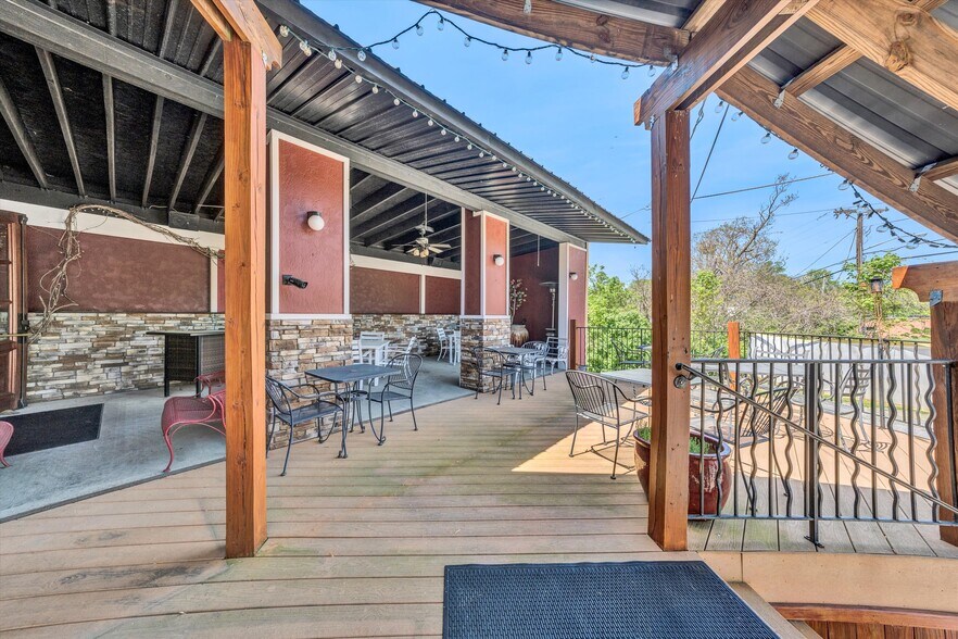 More Photos Of 106 Stoney Battery Rd, Troutville Restaurant For Sale