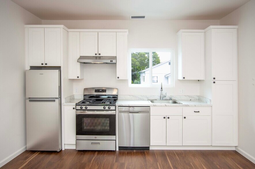 More Photos Of 1380 Lincoln Ave, San Rafael Apartments For Sale