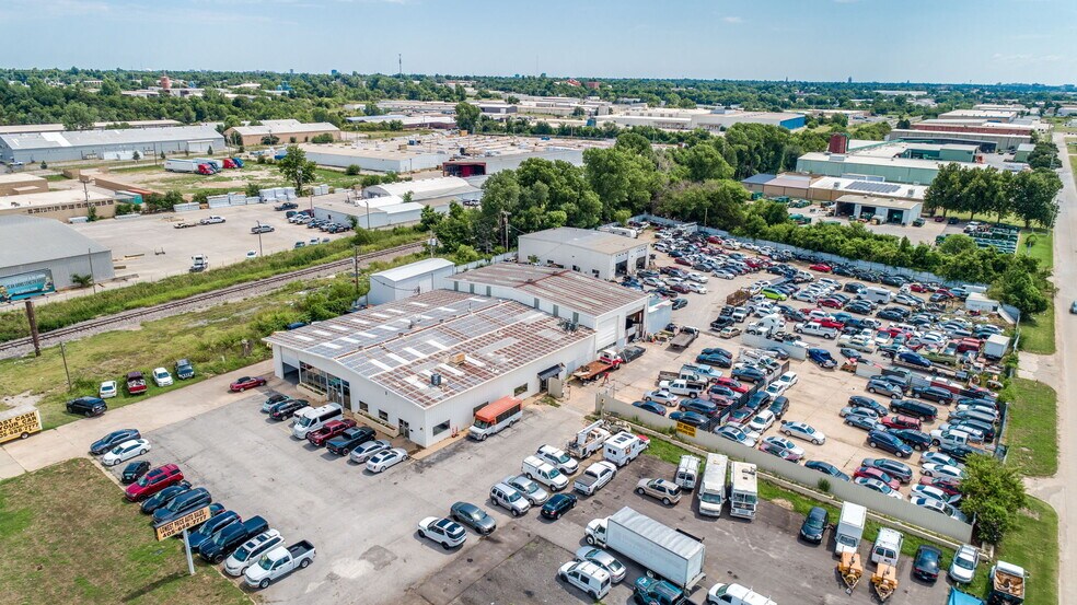 More Photos Of 400 N Macarthur Blvd, Oklahoma City Warehouse For Sale