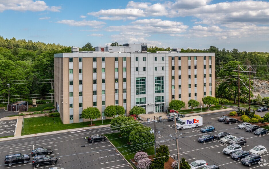 More Photos Of 400 Fifth Ave, Waltham Office For Lease