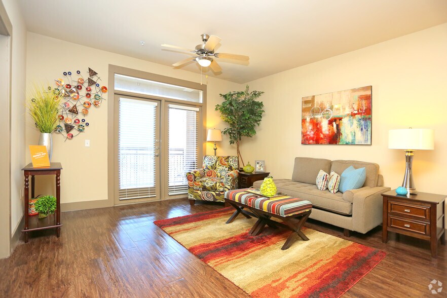 More Photos Of 1325 N Walker Ave, Oklahoma City Apartments For Lease