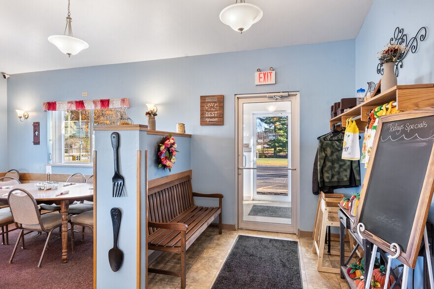 More Photos Of 816 Hwy 23/73, Princeton Restaurant For Sale