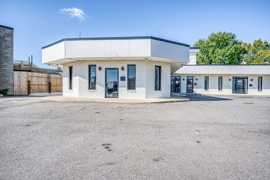 More Photos Of 2400-2406 Northumberland Ave, Richmond Unknown For Lease