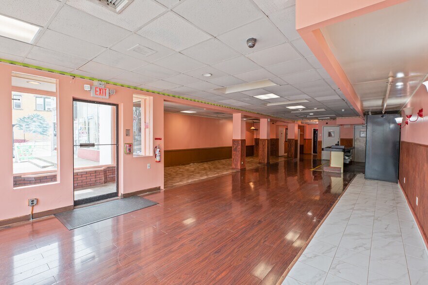 More Photos Of 41 Lafayette Ave, Suffern Restaurant For Sale