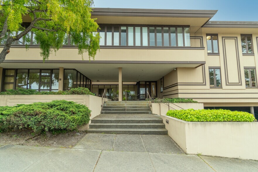 More Photos Of 400 Camino Aguajito, Monterey Office For Lease