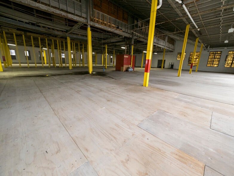 More Photos Of 1125-1151 N Front St, Catasauqua Warehouse For Sale