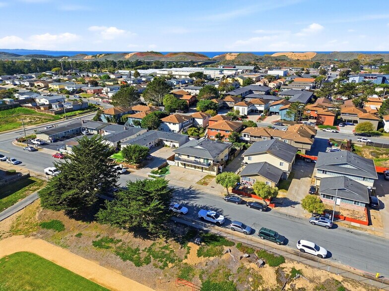 More Photos Of 3047 Zanetta Dr, Marina Apartments For Sale