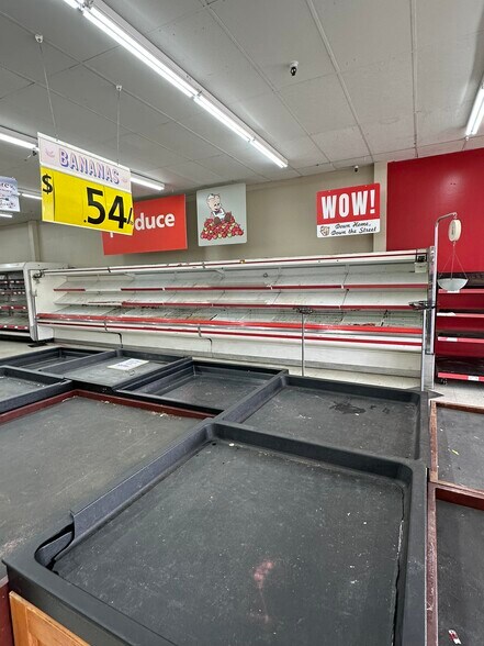 More Photos Of 1707-1741 Texoma Pky, Sherman Unknown For Lease