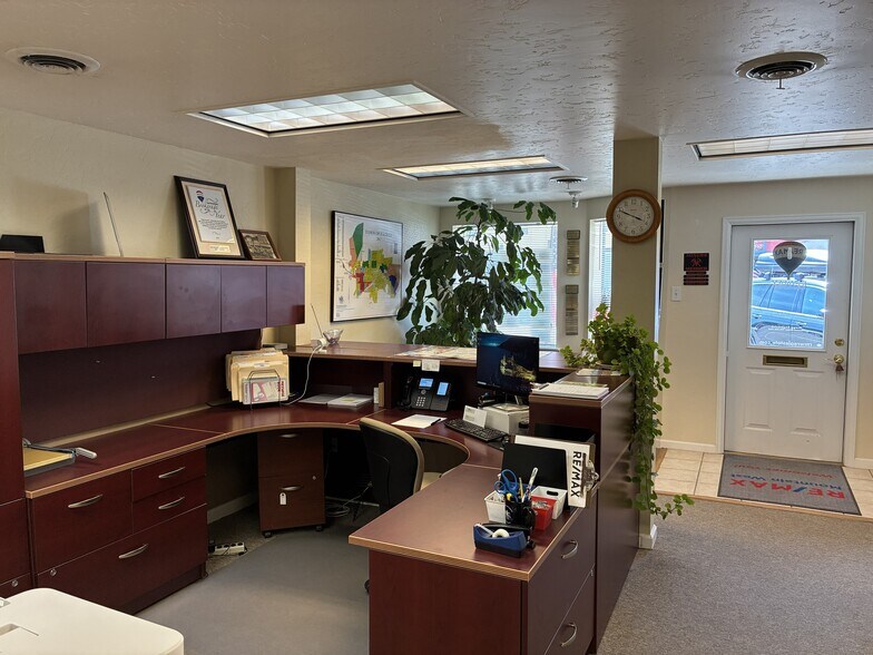 More Photos Of 225 Grand Ave, Paonia Office For Sale