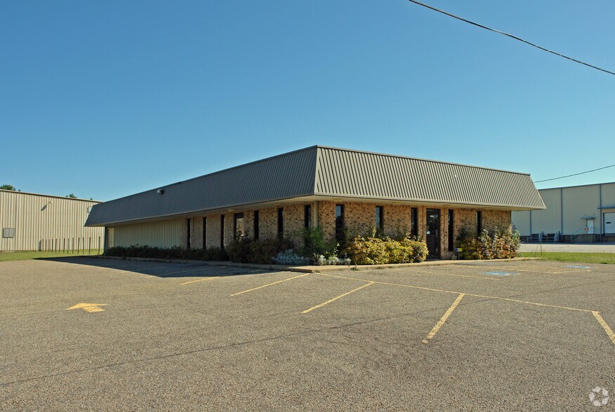 Primary Photo Of 1391 Flat Creek Rd, Athens Flex For Sale