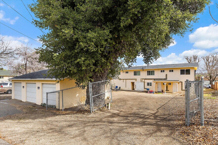 More Photos Of 2219 Oak St, Paso Robles Multifamily For Sale