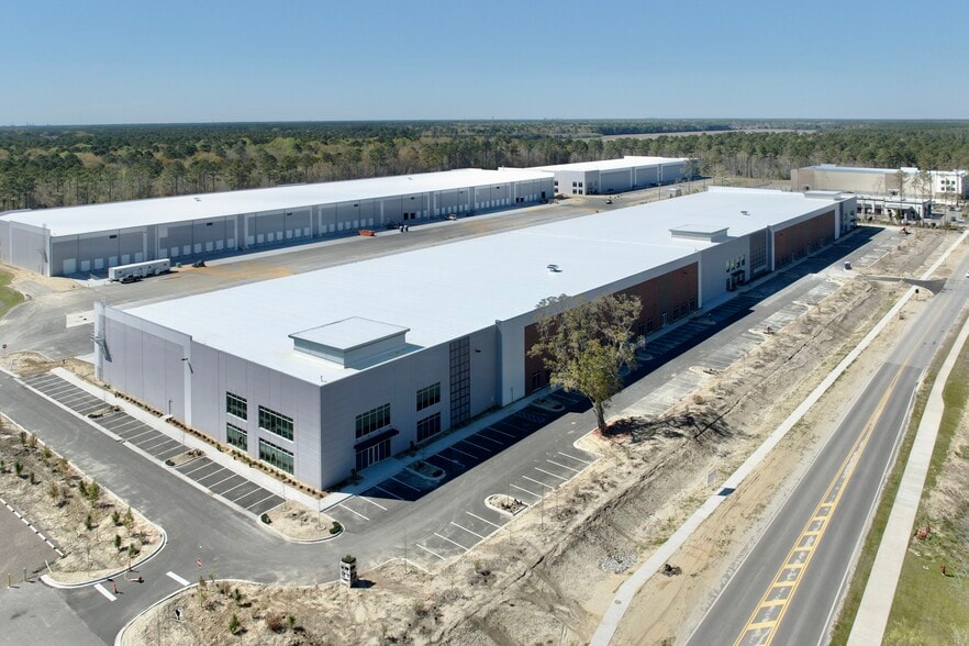 More Photos Of 425 Faison Rd, Charleston Unknown For Lease