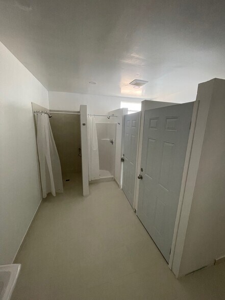 More Photos Of 7216 Valmont St, Tujunga Lodge Meeting Hall For Sale