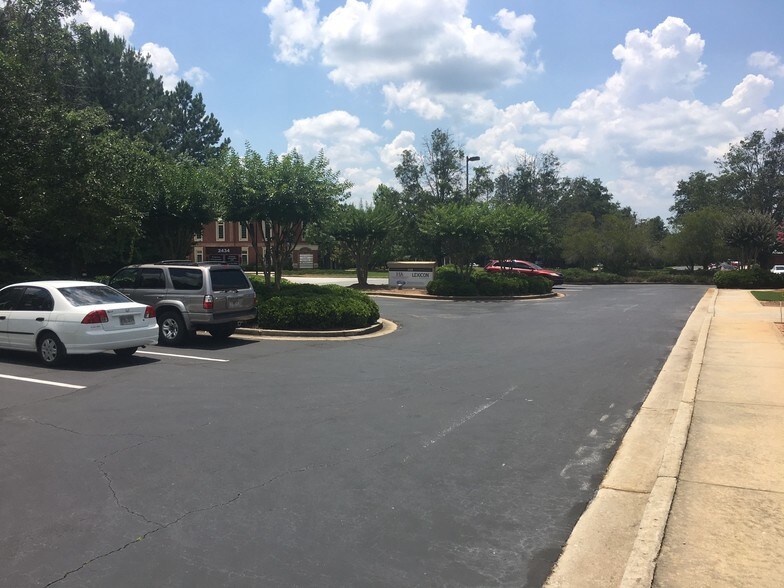 More Photos Of 2425 Wall St, Conyers Medical For Lease