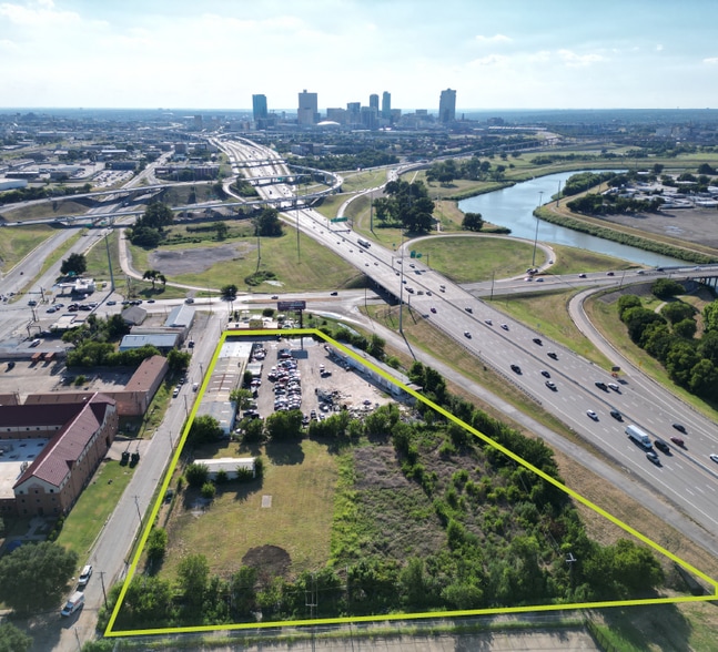 Primary Photo Of 1817 Bomar Ave, Fort Worth Warehouse For Sale