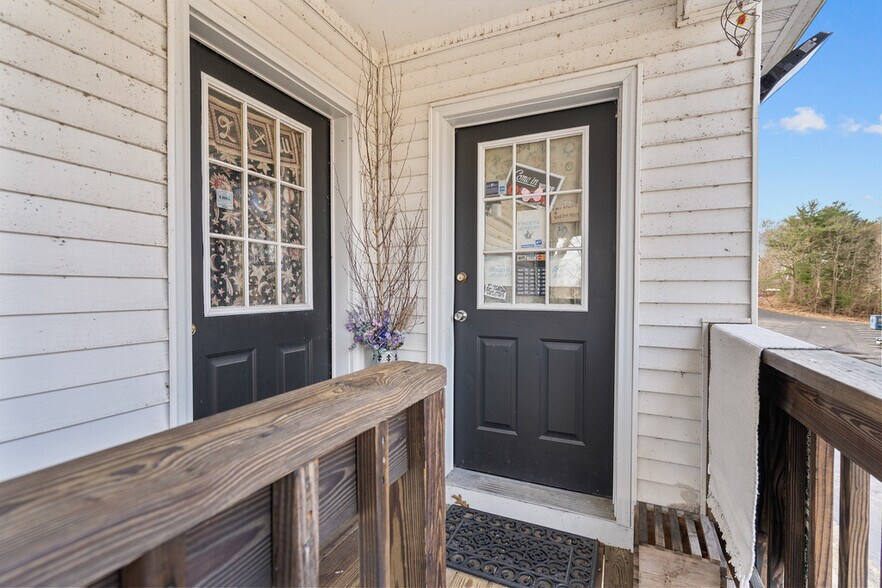 More Photos Of 56 N Bedford St, East Bridgewater Office For Sale