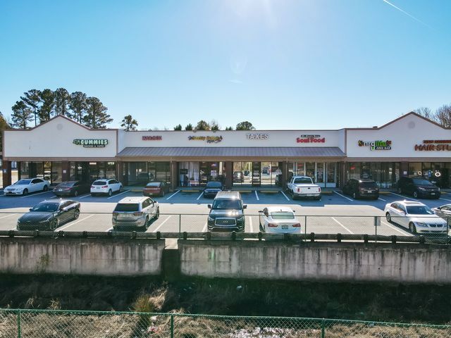 More Photos Of 1240-1254 Highway 138 SW, Riverdale Storefront For Sale