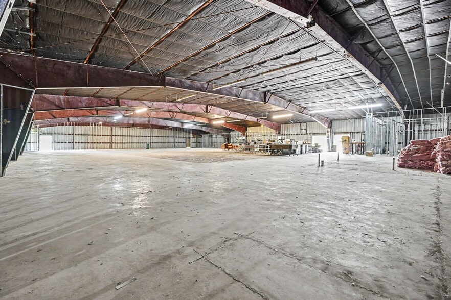 More Photos Of 37310 FM 521 Rd, Brazoria Distribution For Lease