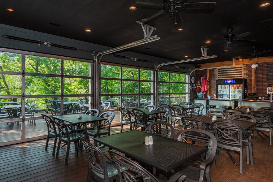 More Photos Of 108-111 W Main St, Medway Restaurant For Sale