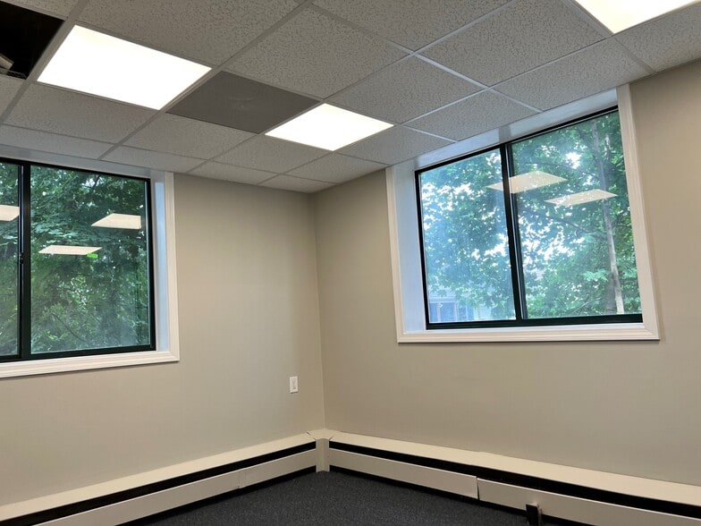 More Photos Of 701 Washington St, Newtonville Medical For Lease