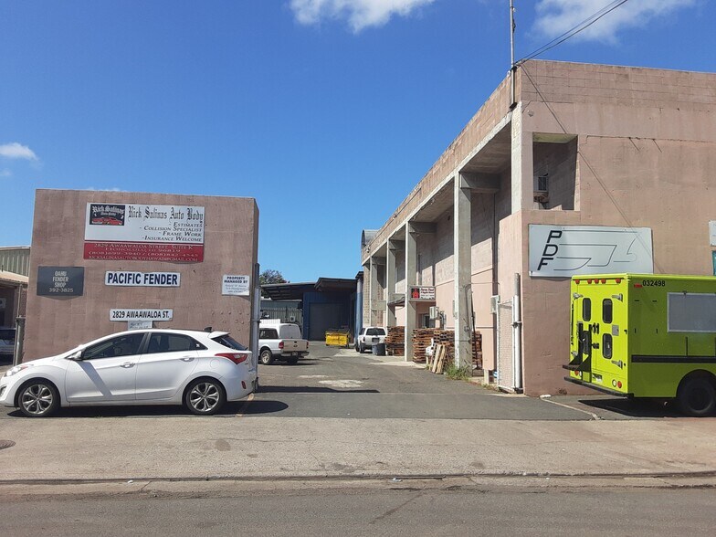 More Photos Of 2829 Awaawaloa St, Honolulu Warehouse For Lease