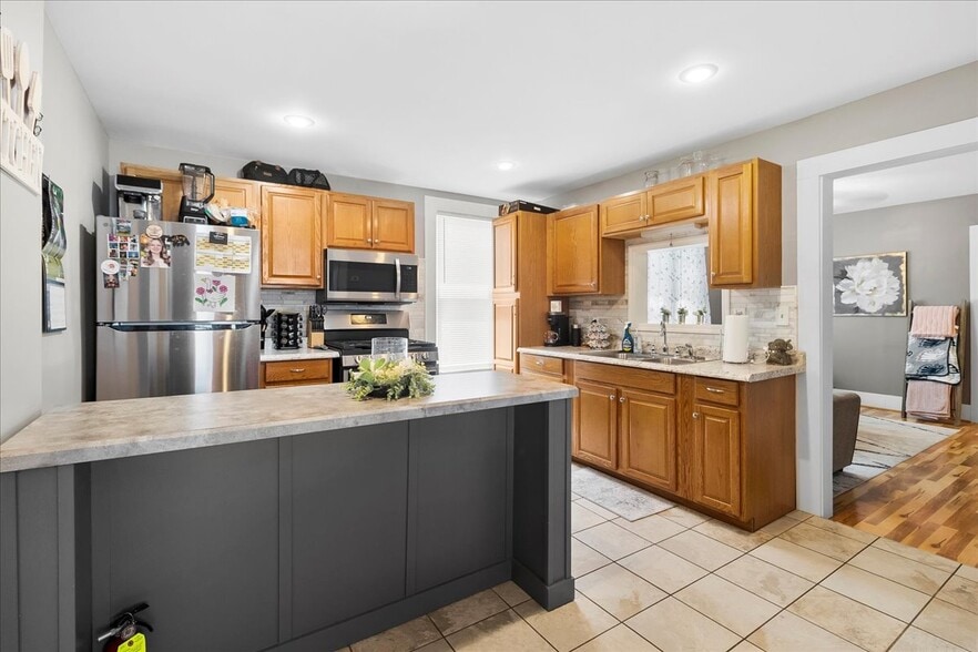 More Photos Of 39 Hudson St, South Glens Falls Storefront Retail Residential For Sale