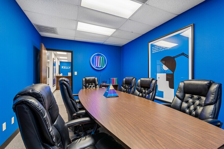 More Photos Of 1301 N 66th St, Saint Petersburg Office For Sale