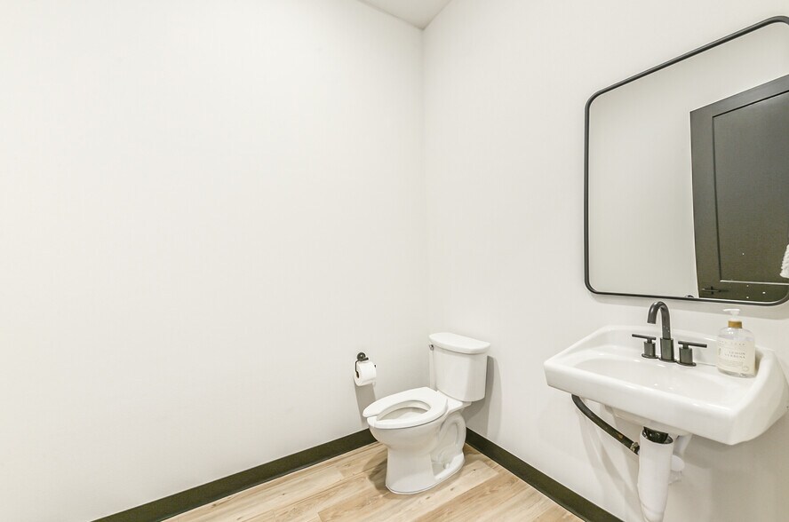 More Photos Of 11821 FM 1488, Magnolia Medical For Sale