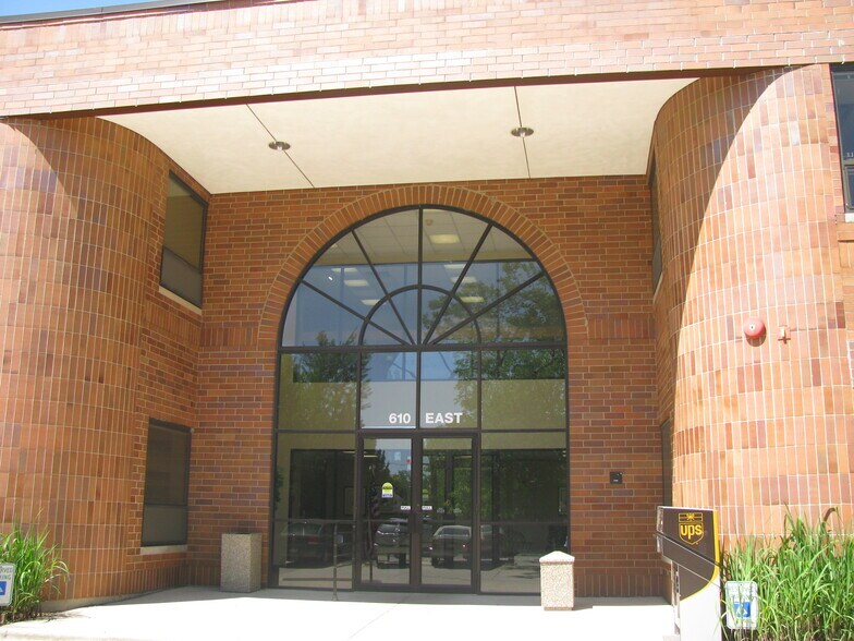 More Photos Of 610 E Roosevelt Rd, Wheaton Medical For Lease