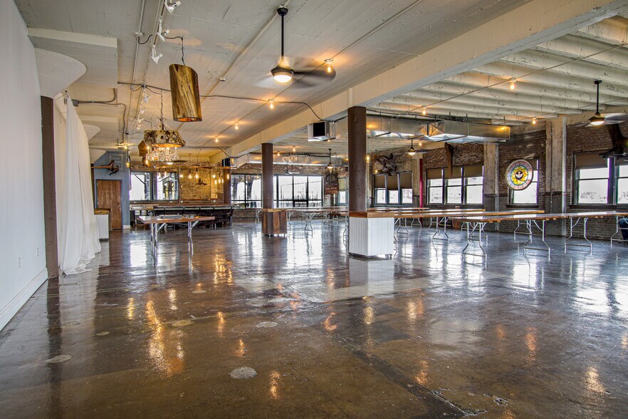 More Photos Of 2400 S Jefferson Ave, Saint Louis Office For Lease