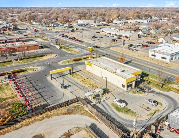 More Photos Of 3825 W Maple St, Wichita Carwash For Sale