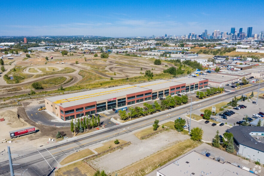 More Photos Of 5035-5075 11 St SE, Calgary Warehouse For Sale