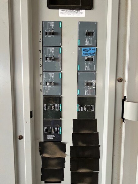 More Photos Of 1280 I St, Reedley Warehouse For Lease