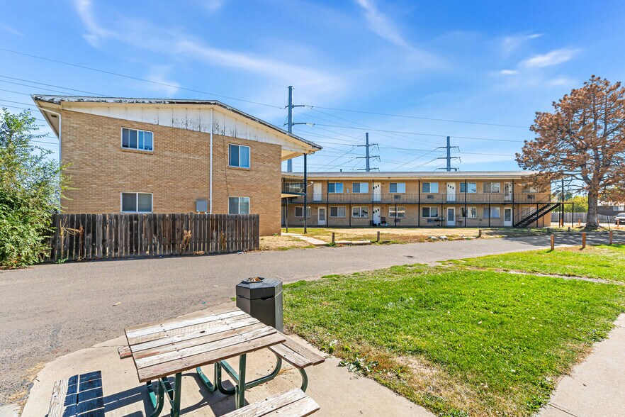 More Photos Of 2435-2459 W 11th St, Greeley Apartments For Sale