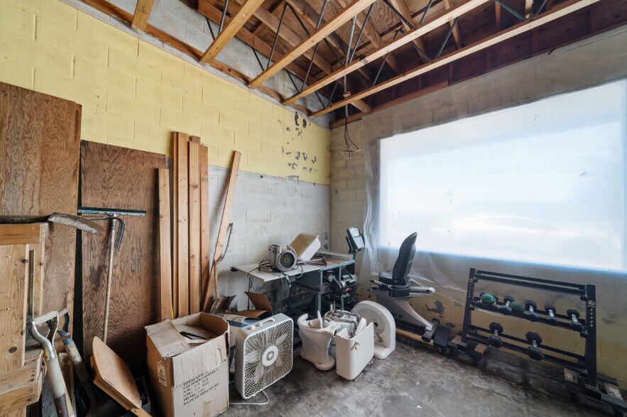 More Photos Of 625 Nehalem Blvd, Wheeler Storefront Retail Residential For Sale