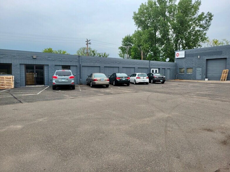 More Photos Of 9651 152nd Ave NE, Forest Lake Industrial For Lease