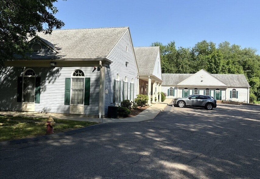 More Photos Of 77 Access Rd, Norwood Medical For Sale