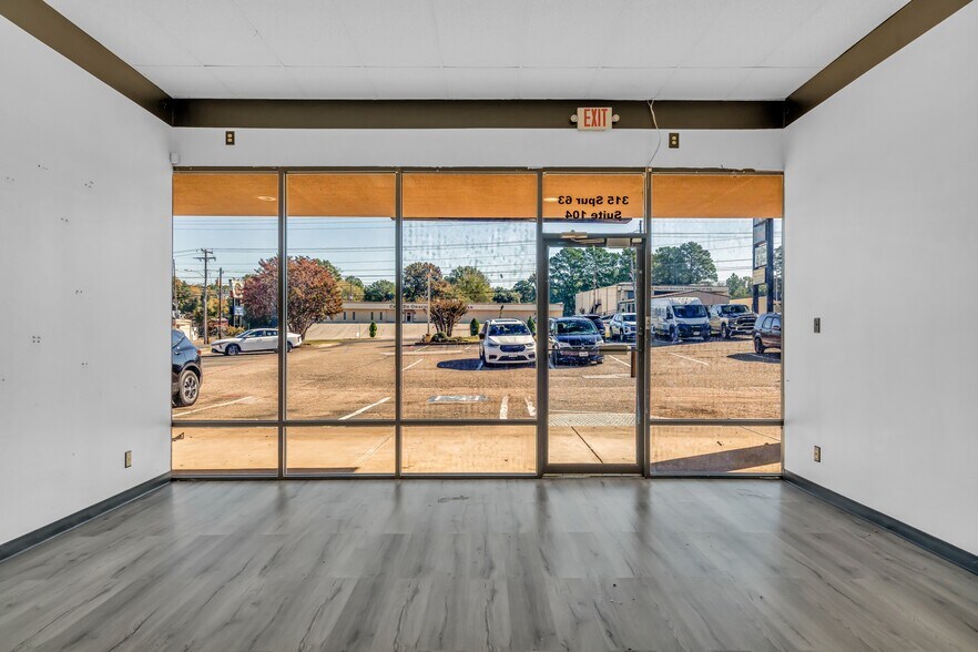 More Photos Of 313-323 N Spur 63, Longview Storefront Retail Office For Sale