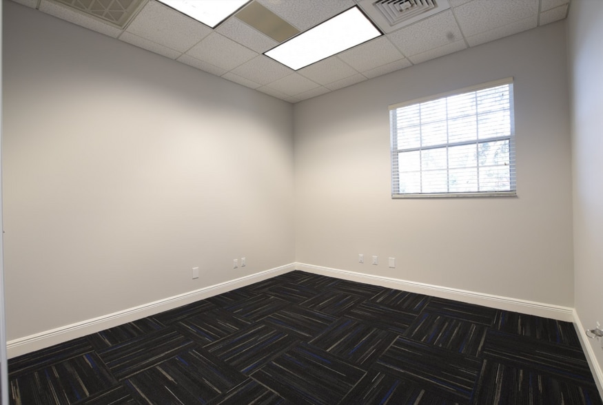 More Photos Of 3820 Colonial Blvd, Fort Myers Medical For Lease