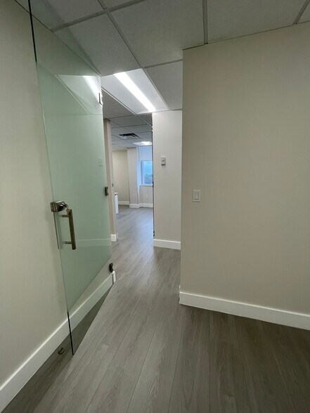More Photos Of 2455 E Sunrise Blvd, Fort Lauderdale Loft Creative Space For Sale