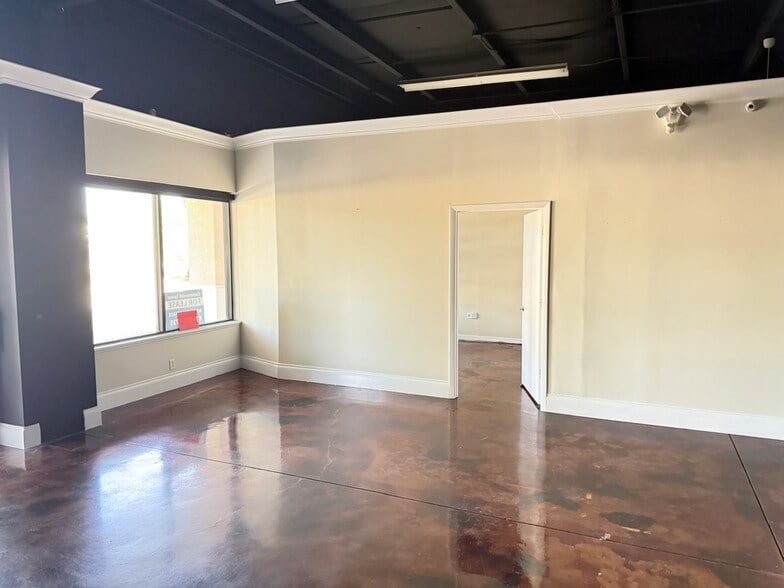 More Photos Of 2709 SW 27th Ave, Ocala Unknown For Lease