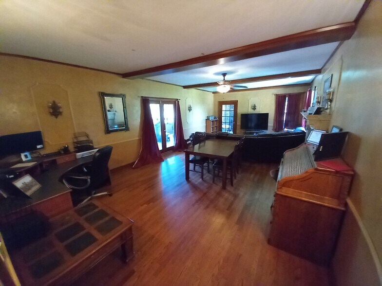 More Photos Of 900 N Burford Ave, Watonga Specialty For Sale