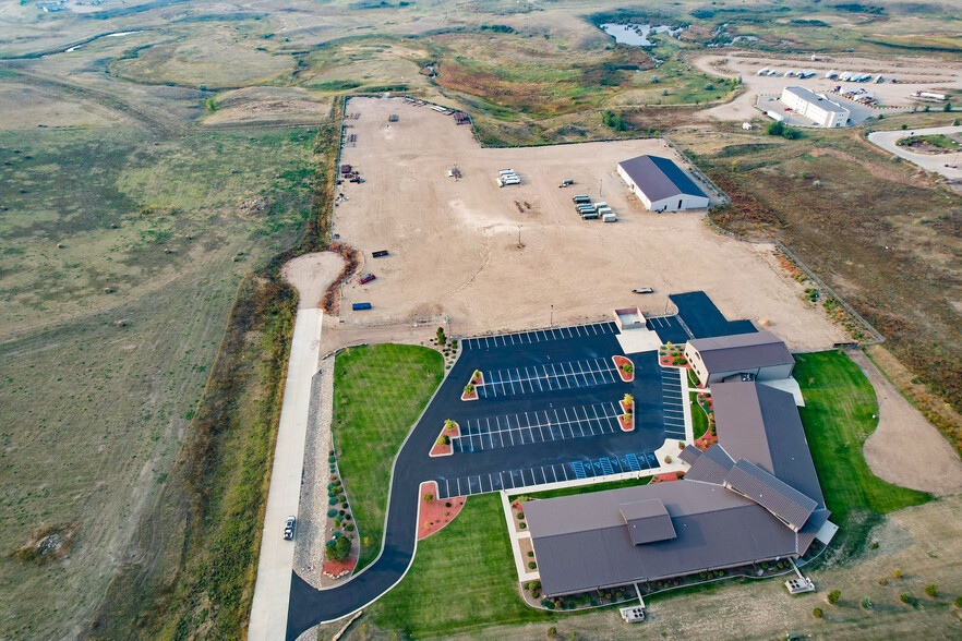 More Photos Of 10315 Camp Dr, Williston Office For Lease