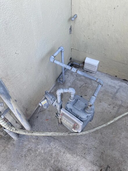 More Photos Of 24229 5th St, San Bernardino Distribution For Sale