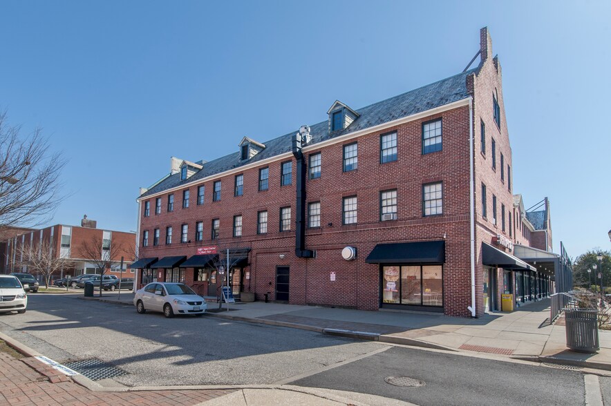 More Photos Of 19-39 Shipping Pl, Dundalk General Retail For Lease