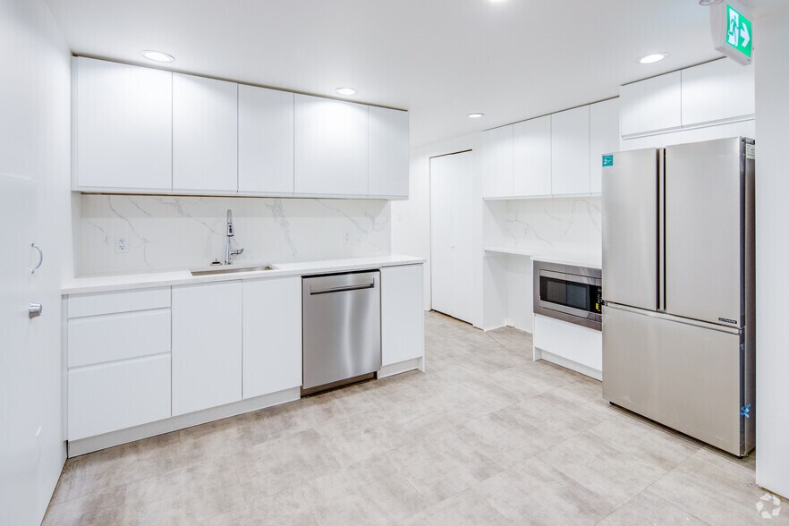 More Photos Of 112 W Hastings St, Vancouver Office For Lease