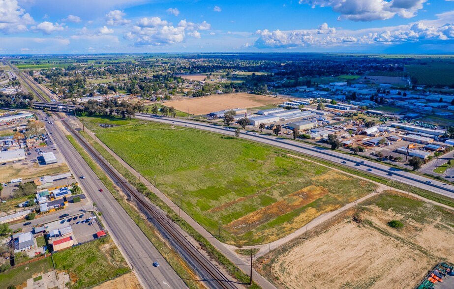 More Photos Of 16 Railroad Ave, Atwater Land For Sale