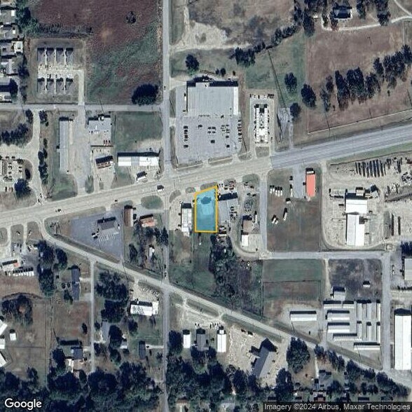 More Photos Of 1002 1/2 E Shawntel Smith Blvd, Muldrow Office For Sale