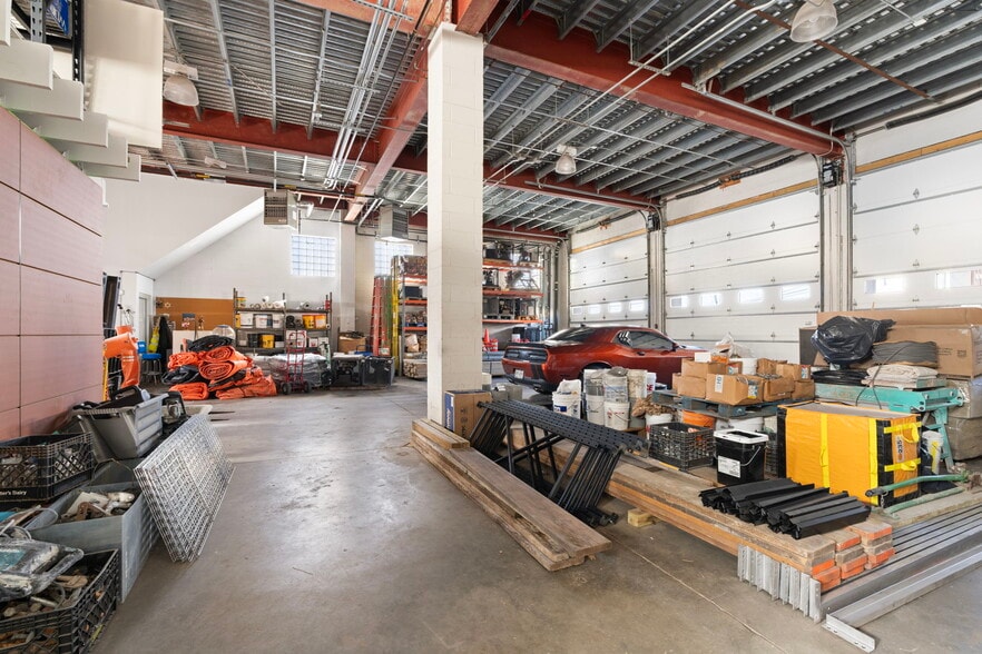 More Photos Of 188 Van Buren St, Staten Island Warehouse For Sale