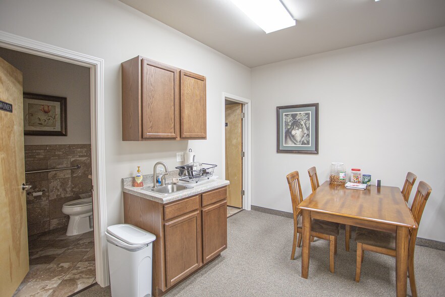 More Photos Of 132 E 5th St, Delta Office For Lease